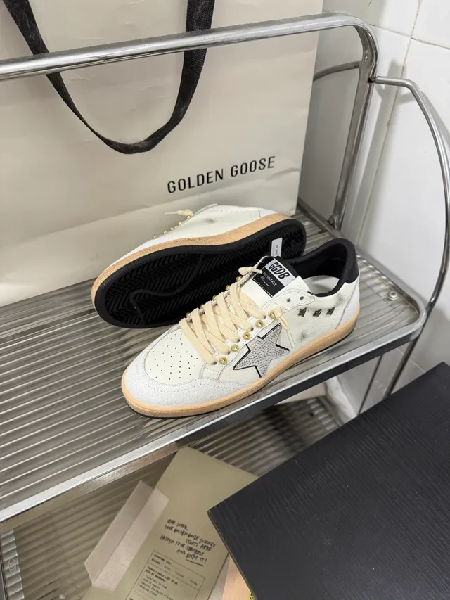 Golden Goose Ball Star Off-White Distressed Leather Lifestyle Sneakers