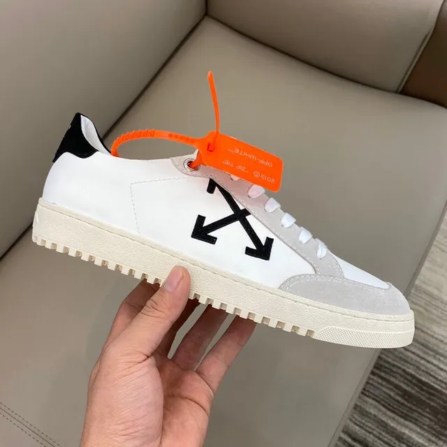 Off-White Diagonal Arrow Logo White and Gray Lifestyle Sneakers