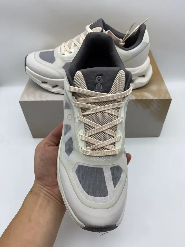 On Beige Gray Sculpted Open-Cell Midsole Mesh And Synthetic Overlay Upper Running Shoes