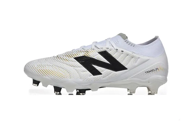 New Balance White Black Low-Cut Knit Upper Asymmetric Lacing System Firm-Ground Soccer Shoes