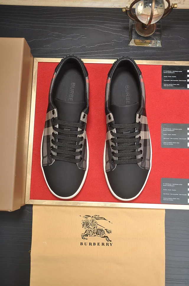 Burberry Gray White Check-Pattern Side Panel Smooth Toe Cap Lifestyle Sneakers