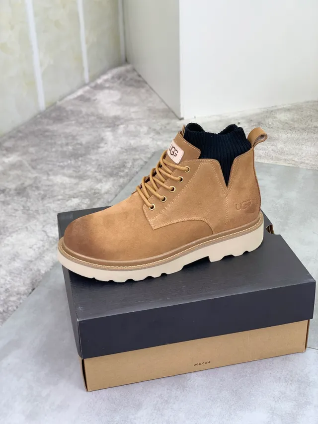 UGG Brown Beige Suede Upper Knit Collar Ankle Boots