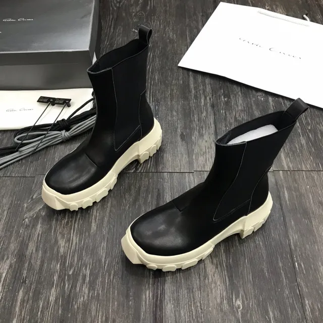 Black Beige Leather Upper Elastic Side Panels Chelsea Boots