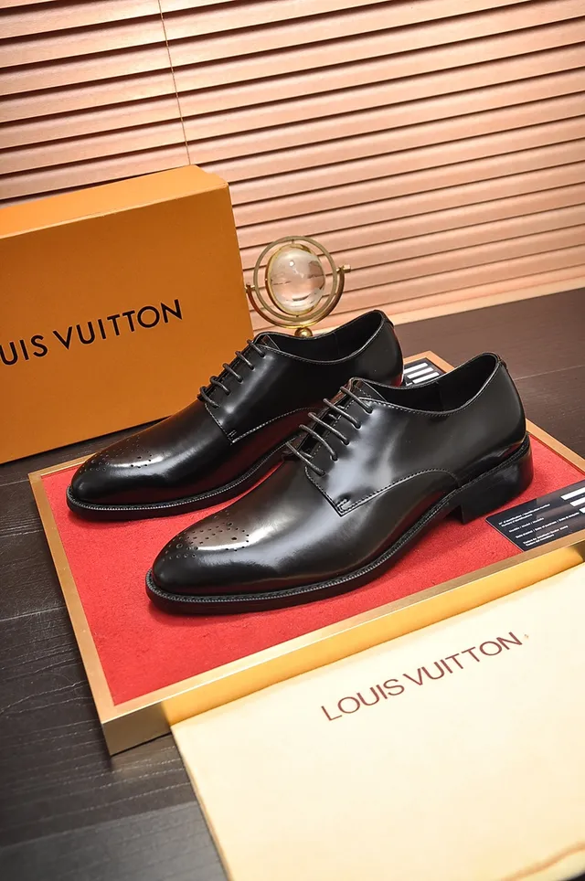 Louis Vuitton Black Polished Leather Cap-Toe Brogue