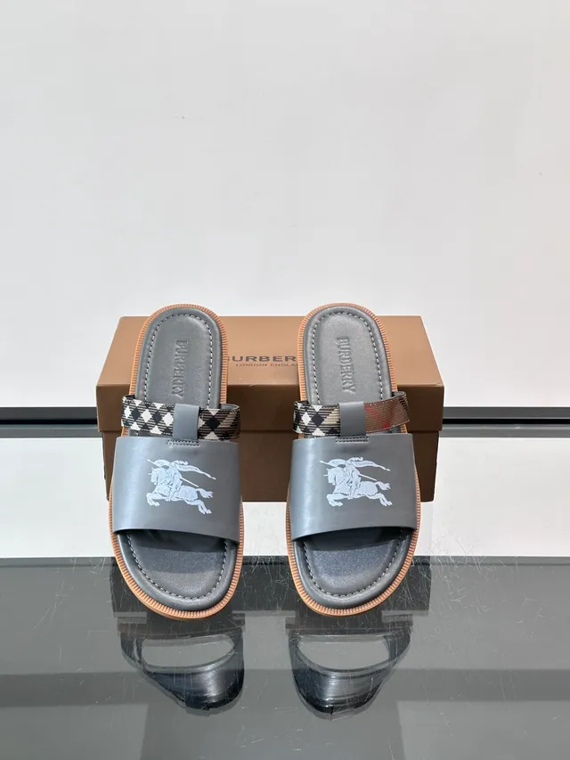 Burberry Knight Slide White Black Single-Strap Equestrian Logo Slippers