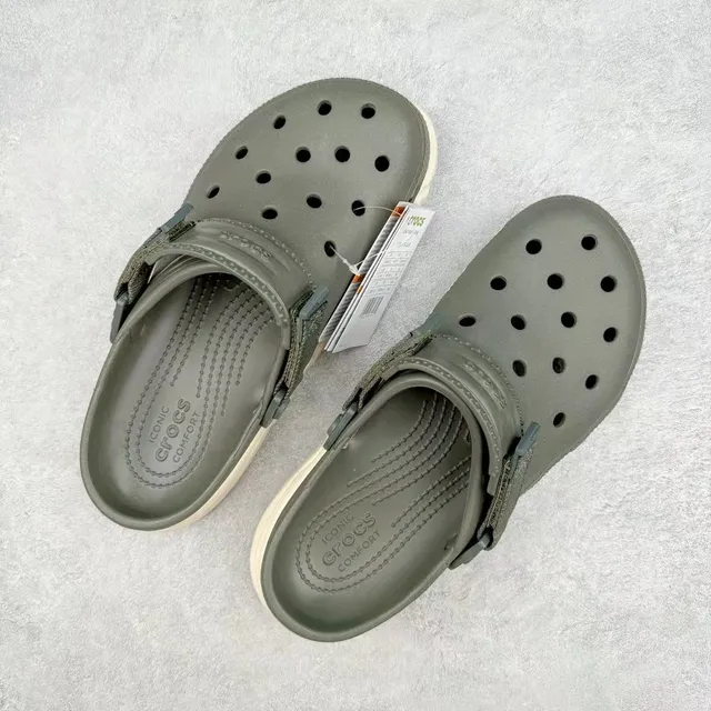 Crocs Echo Clog Army Green Beige Clogs