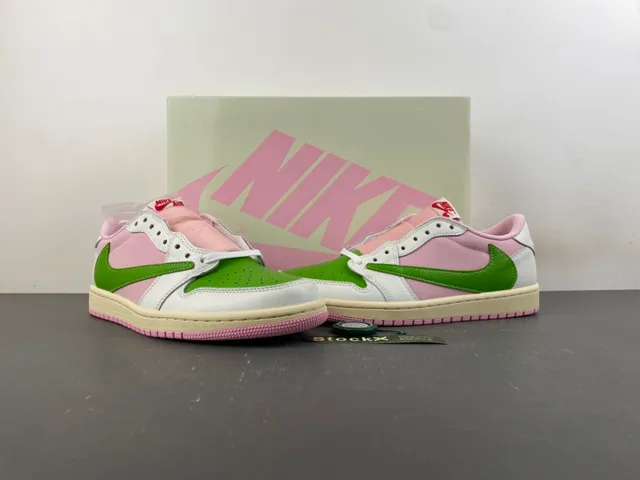 Nike Pink Green Low-Top Color-Blocked Lifestyle Sneakers