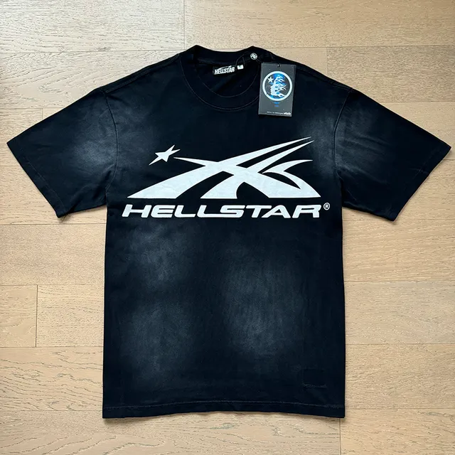 Hellstar Graphic-Print Crewneck T-Shirt and Drawstring Shorts Casual Set