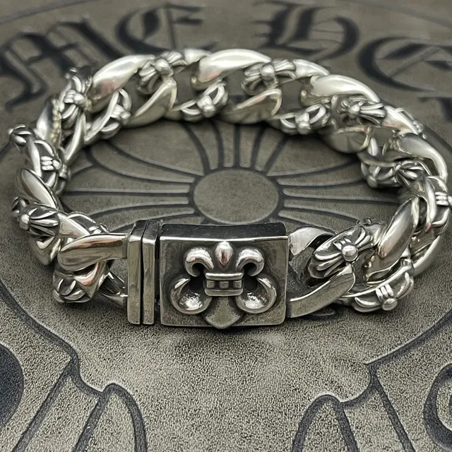 Chrome Hearts Lock Bracelet Oxidized Silver Fleur-de-Lis Star Motif Bracelets