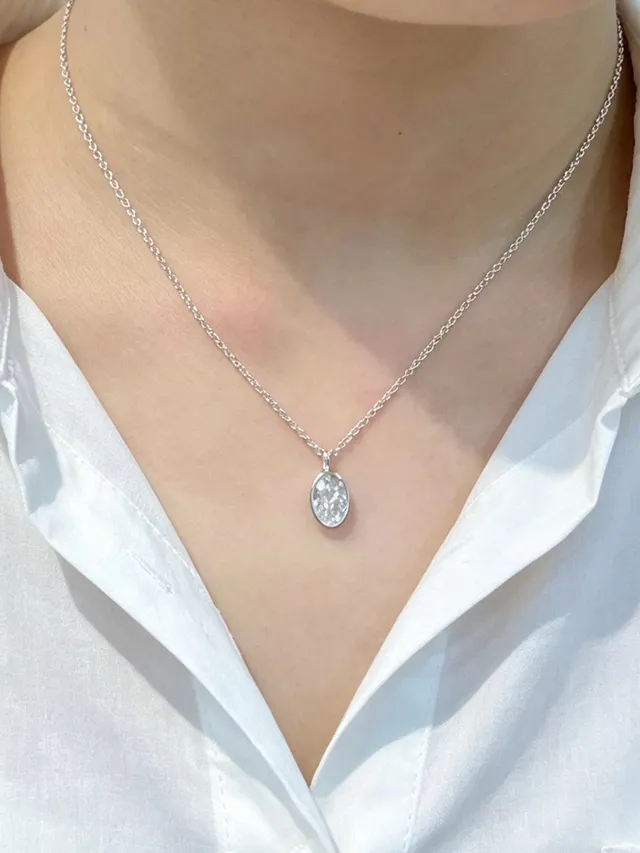 Tiffany & Co. Silver Black Oval Bezel-Set Pendant Fine Link Chain Necklace