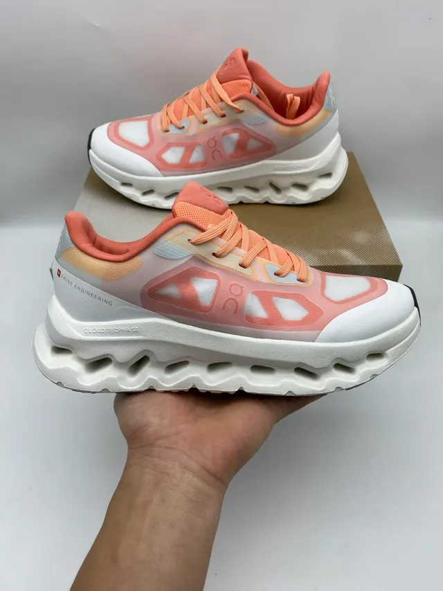 On Beige Gray Sculpted Open-Cell Midsole Mesh And Synthetic Overlay Upper Running Shoes