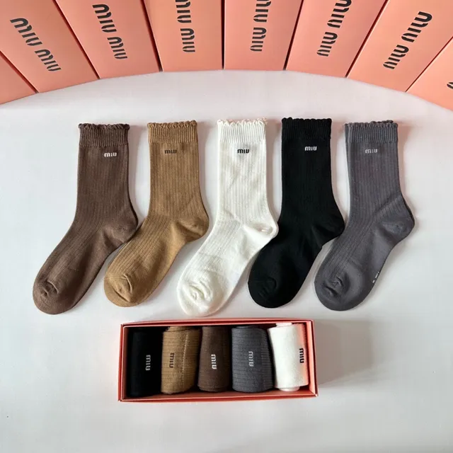 Miu Miu Ribbed Knit Logo Socks