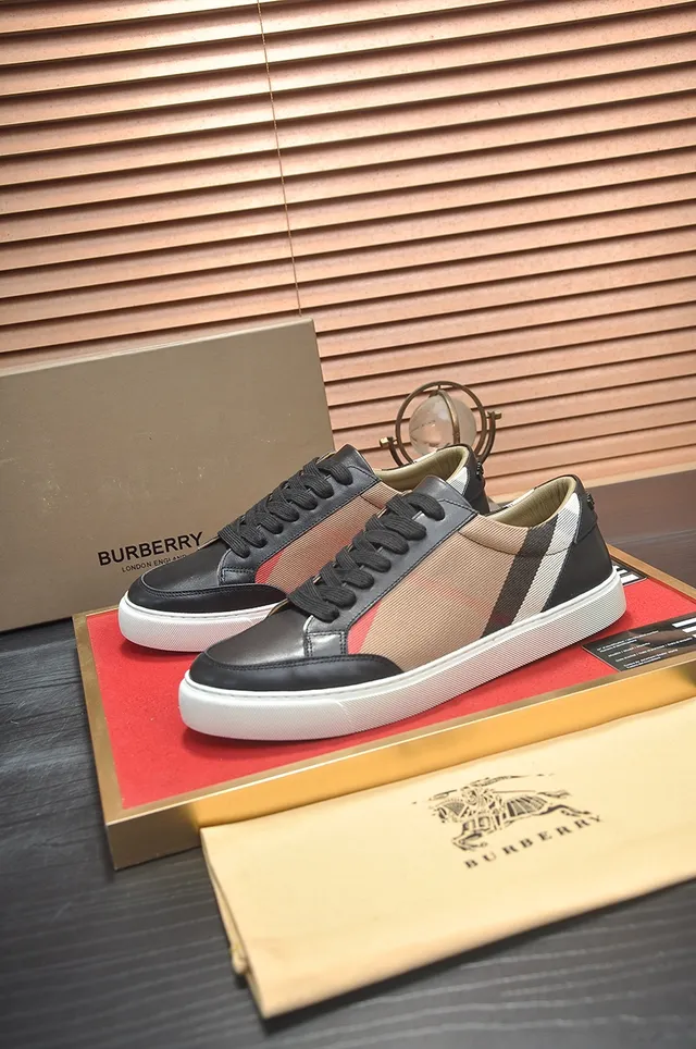 Burberry House Check Stripe Beige Black White Red Lifestyle Sneaker