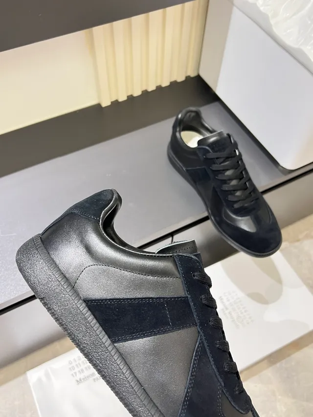 Maison Margiela White Multicolor Low-Top Leather Upper Lifestyle Sneakers
