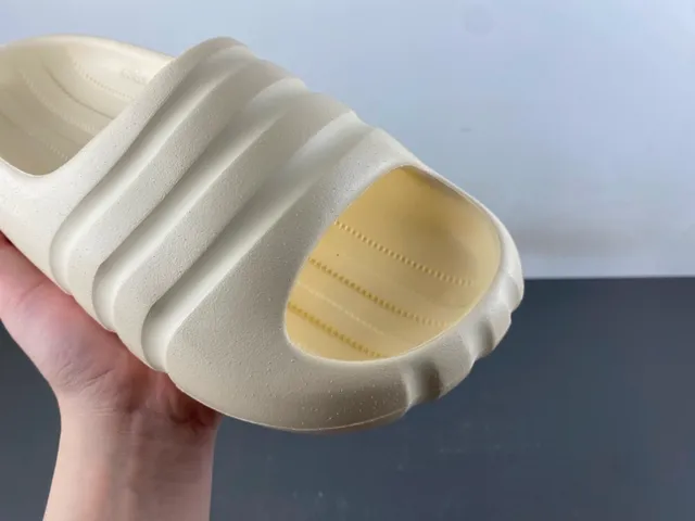 Adidas Yeezy Slide Beige Slippers