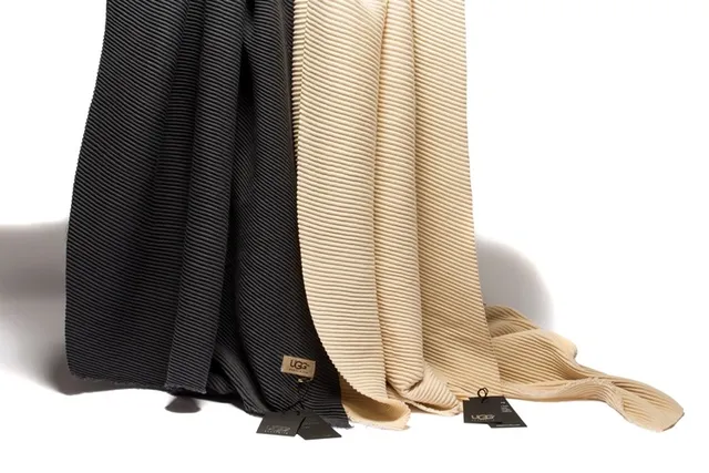 UGG Ribbed Beige Cashmere Scarf