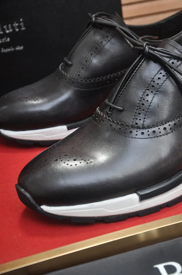 Black White Leather Detailing Brogue