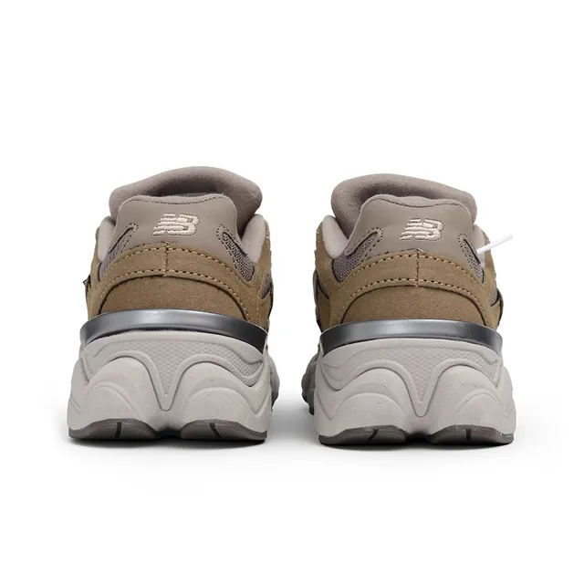 New Balance 9060 Pink Mauve Chunky Sneakers