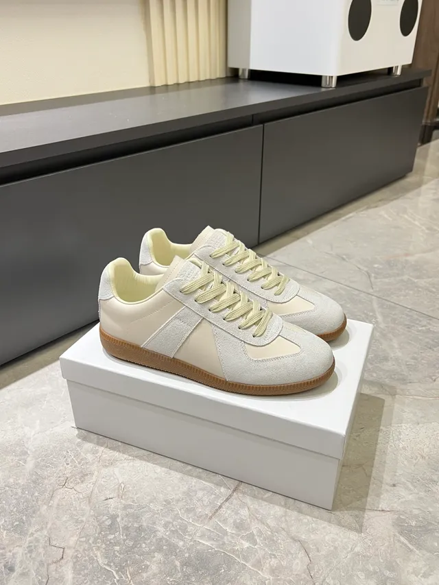 Maison Margiela White Multicolor Low-Top Leather Upper Lifestyle Sneakers