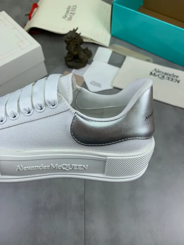 Alexander McQueen Oversized Sneaker White Silver Sole Canvas Upper Lifestyle Sneakers