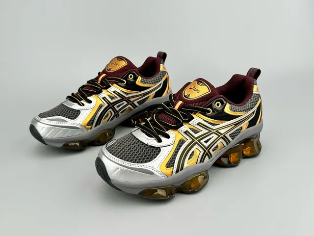 ASICS Black Gold Mesh And Synthetic Overlay Upper Visible Gel Cushioning Pods Running Shoes