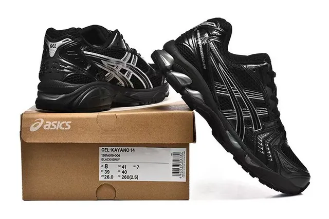 ASICS Gel-Kayano Black Silver Running Shoes