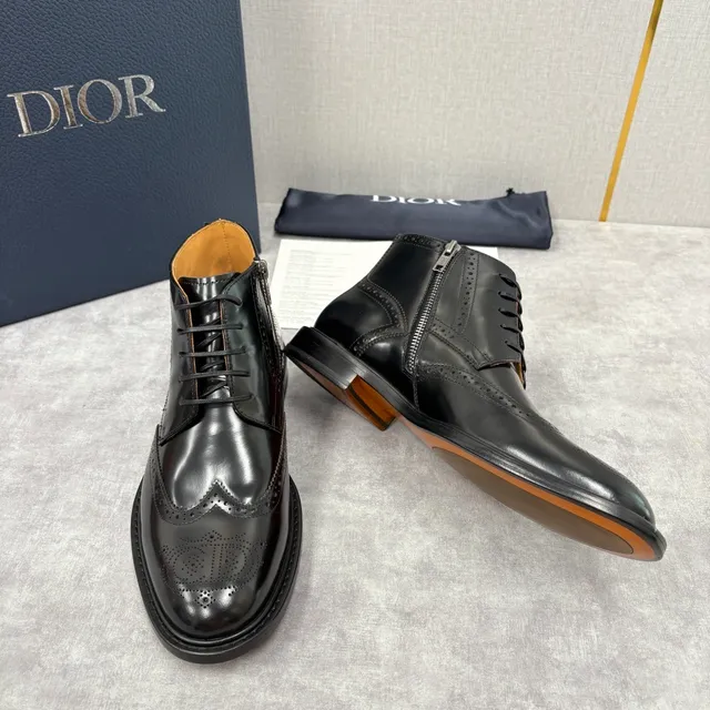 Dior B27 Black Brown Glossy Leather Brogue Wingtip Ankle Boots