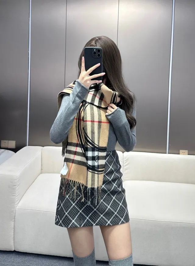 Burberry Black and Cream Fringed Cashmere Scarf