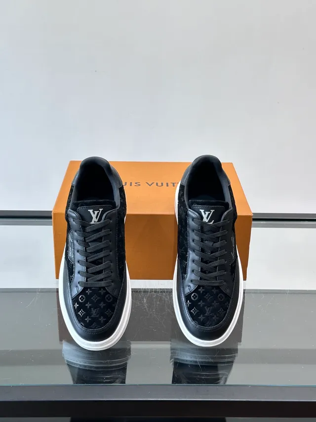 Louis Vuitton LV Trainer Black White Monogrammed Velvet Upper Leather Overlays Lifestyle Sneakers