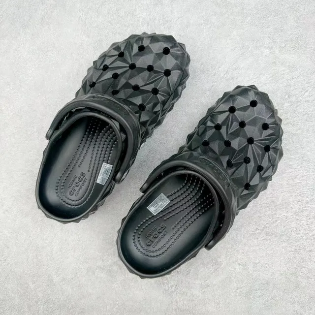 Crocs Echo Clog Black Geometric Faceted Clog