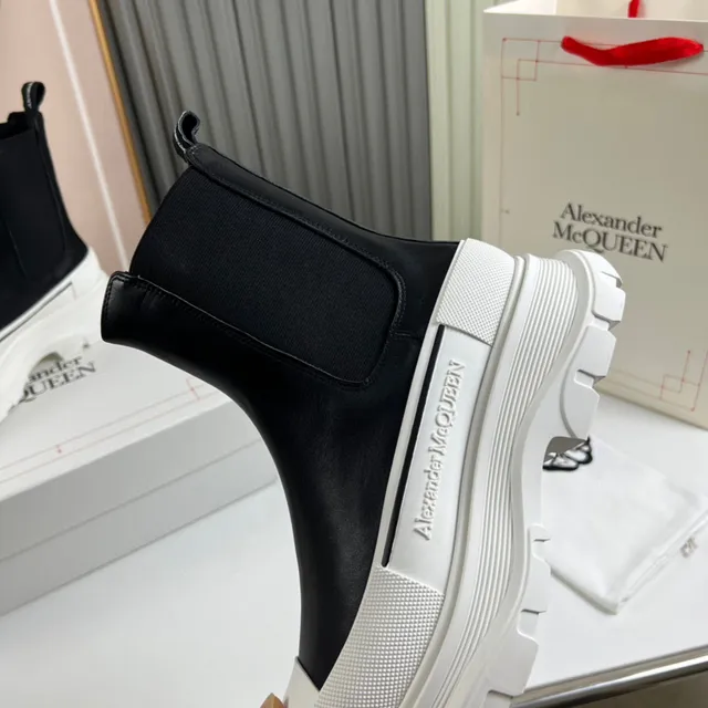 Alexander McQueen Black White Chunky Platform Sole Elastic Side Panels Chelsea Boots