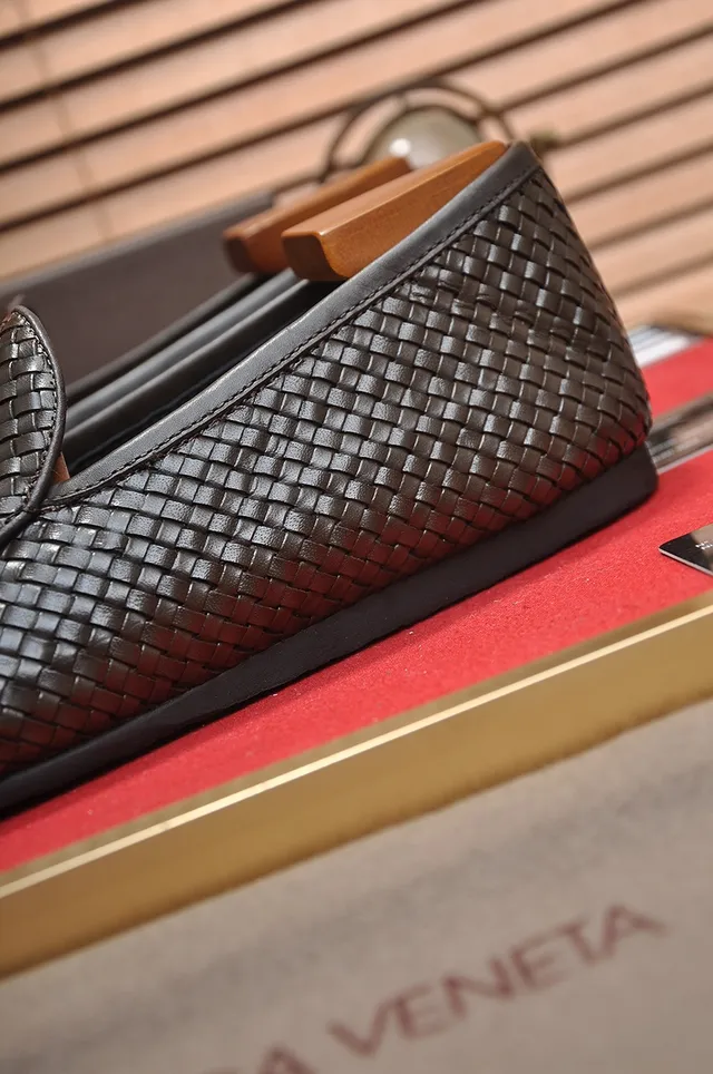Bottega Veneta Andiamo Brown Black Intrecciato Woven Leather Slip-On Loafer