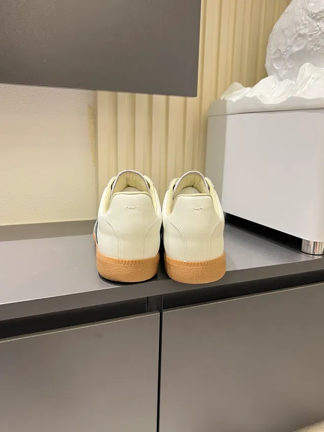 Maison Margiela White Multicolor Low-Top Leather Upper Lifestyle Sneakers