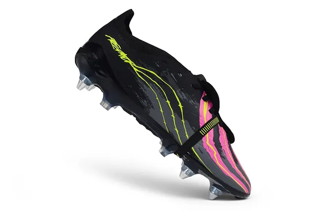 Puma Black Pink Low-Cut Knit Upper Asymmetrical Strap Closure Firm-Ground Soccer Shoes