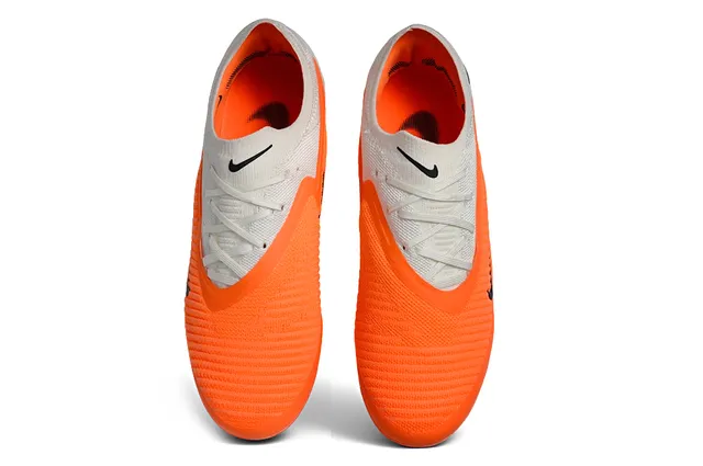 Nike Phantom GT Orange White Knit Upper Asymmetrical Lacing Firm-Ground Soccer Shoes
