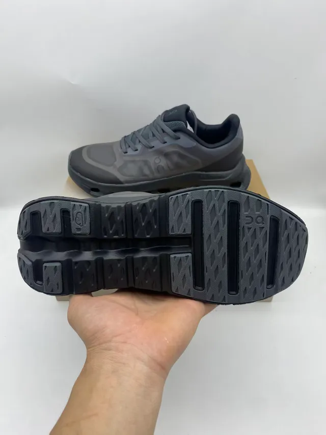 On Beige Gray Sculpted Open-Cell Midsole Mesh And Synthetic Overlay Upper Running Shoes