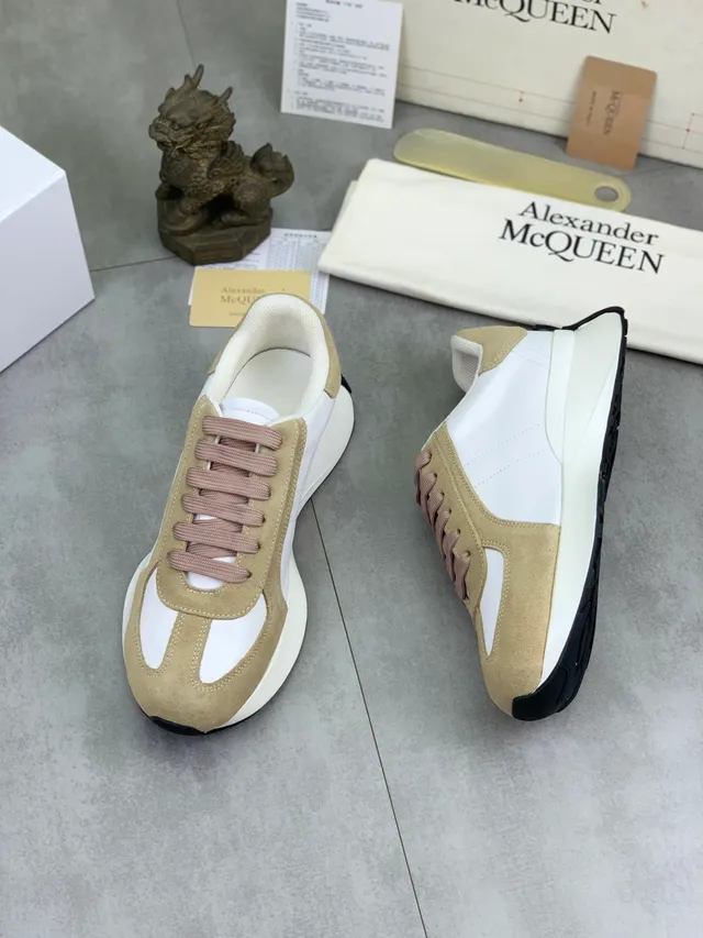 Alexander McQueen Oversized Sneaker White Beige Platform Lifestyle Sneakers