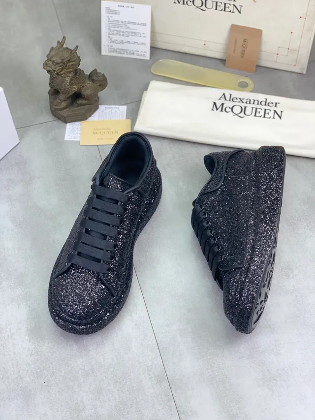 Alexander McQueen Black Silver Glitter-Covered Upper Oversized Silhouette Lifestyle Sneakers