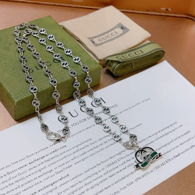 Gucci Silver Green Chain Pavé-Set Dark Stones Necklace