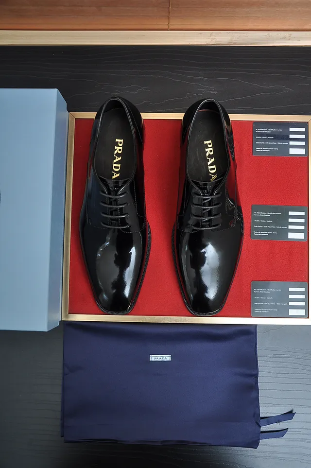 Black and Tan Saddle Cap Toe Oxford Shoes