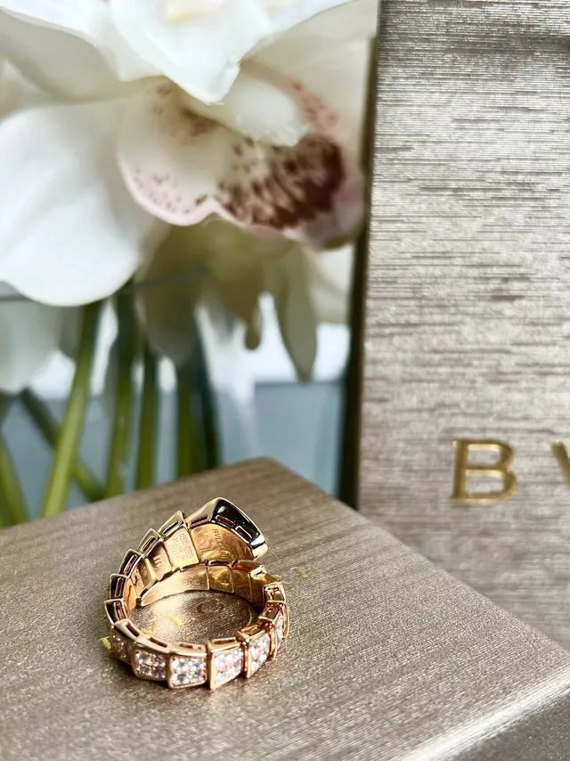 Bvlgari Serpenti Pavé Diamond Rose Gold Ring
