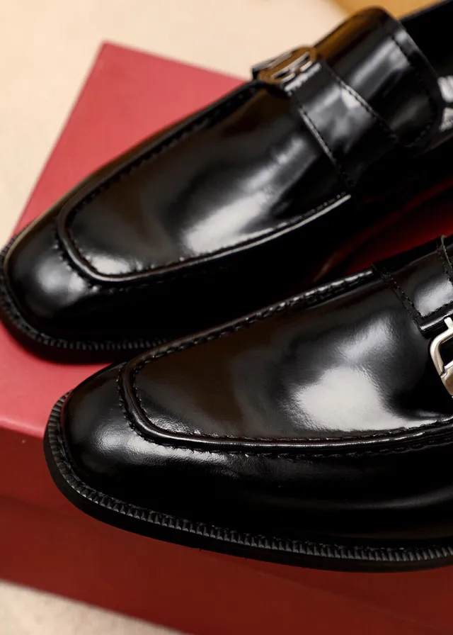 Salvatore Ferragamo Gancini Loafer Black Glossy Leather Loafers