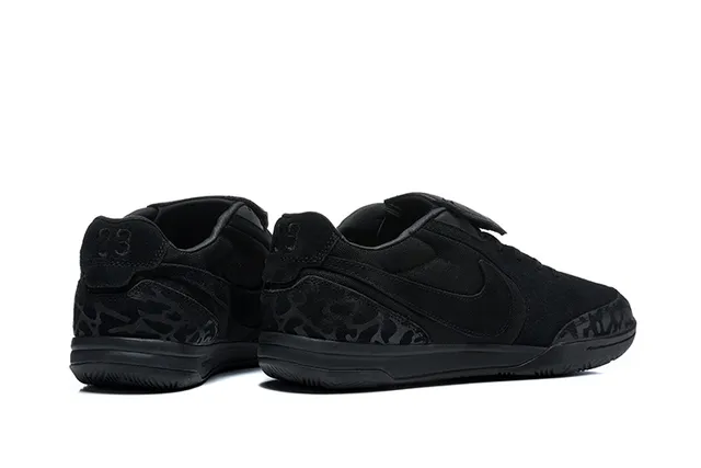 Nike Black Low-Top Suede-Mesh Upper Indoor Soccer Shoes