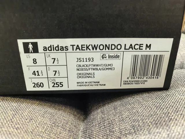 Adidas White Gray Low-Top Quilted Toe Cap Sneakers