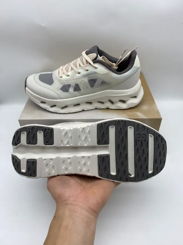 On Beige Gray Sculpted Open-Cell Midsole Mesh And Synthetic Overlay Upper Running Shoes