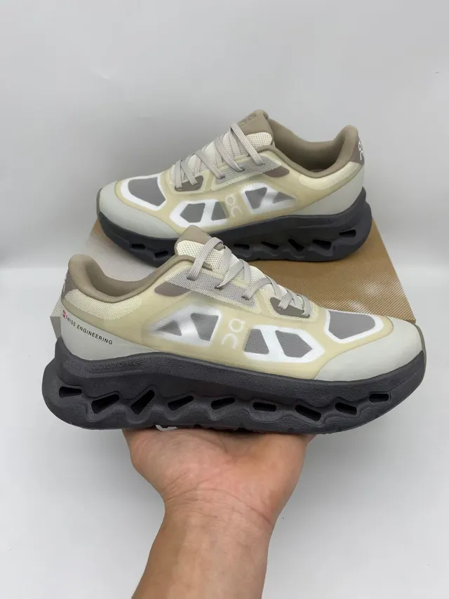 On Beige Gray Sculpted Open-Cell Midsole Mesh And Synthetic Overlay Upper Running Shoes