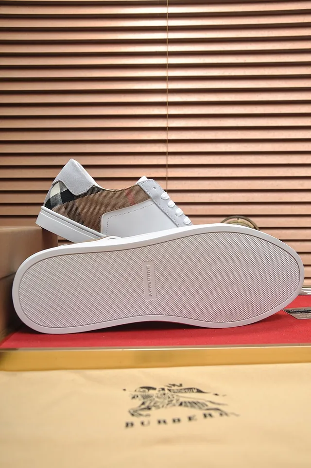 Burberry White Beige Low-Top Panelled Leather-Suede Lifestyle Sneakers