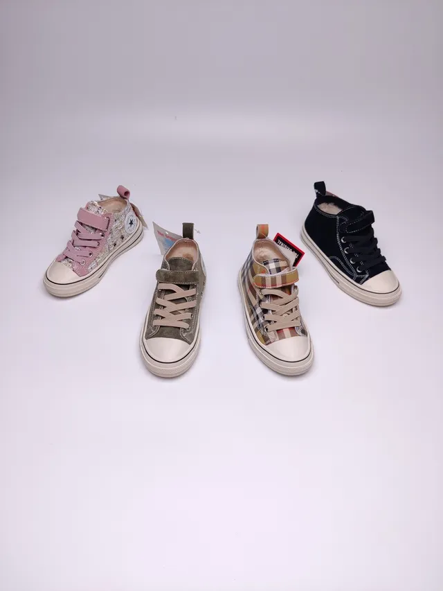 Converse Chuck Taylor All Star Tweed Pink Lifestyle Sneaker
