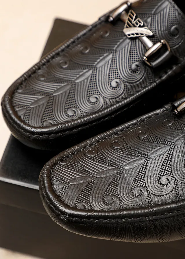 Giorgio Armani Black Silver Embossed Wave Pattern Metal Horsebit Buckle Loafer