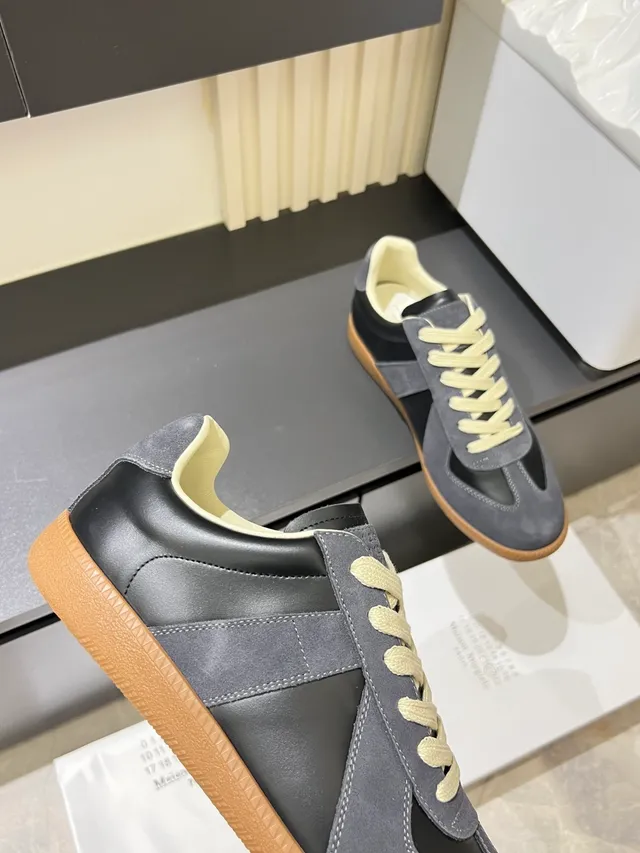 Maison Margiela White Multicolor Low-Top Leather Upper Lifestyle Sneakers